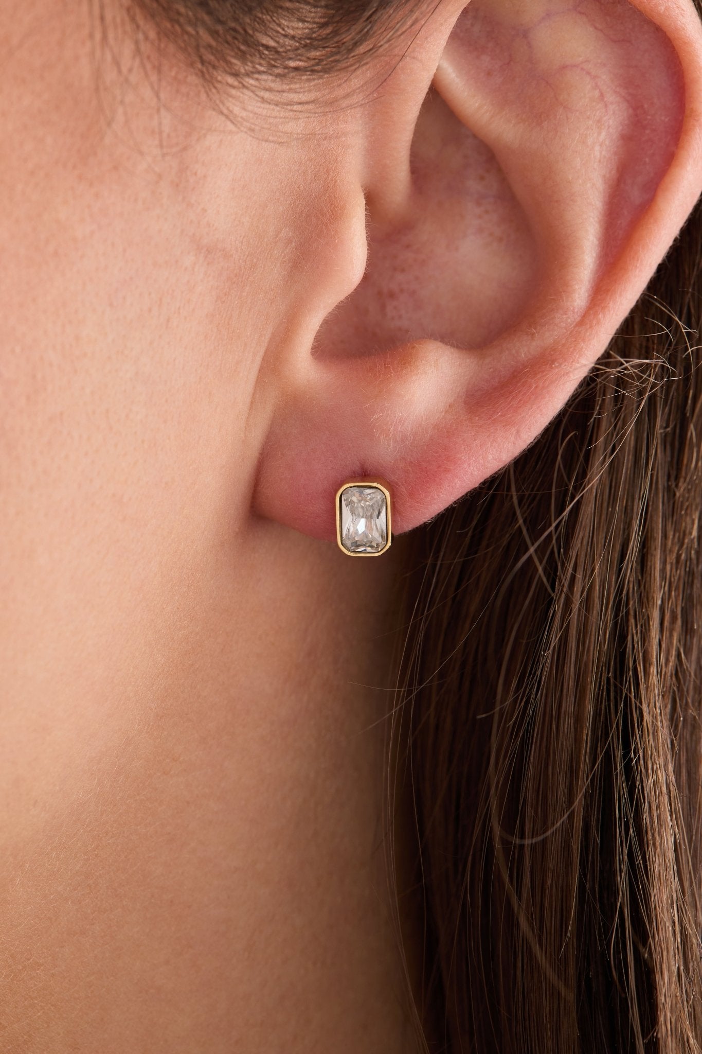April Emerald - Cut Birthstone Stud Earrings - Destiny's Beautiful World