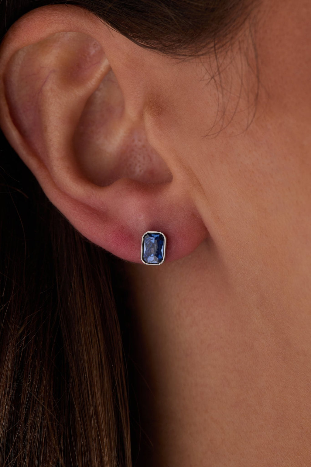 September Emerald - Cut Birthstone Stud Earrings - Destiny's Beautiful World